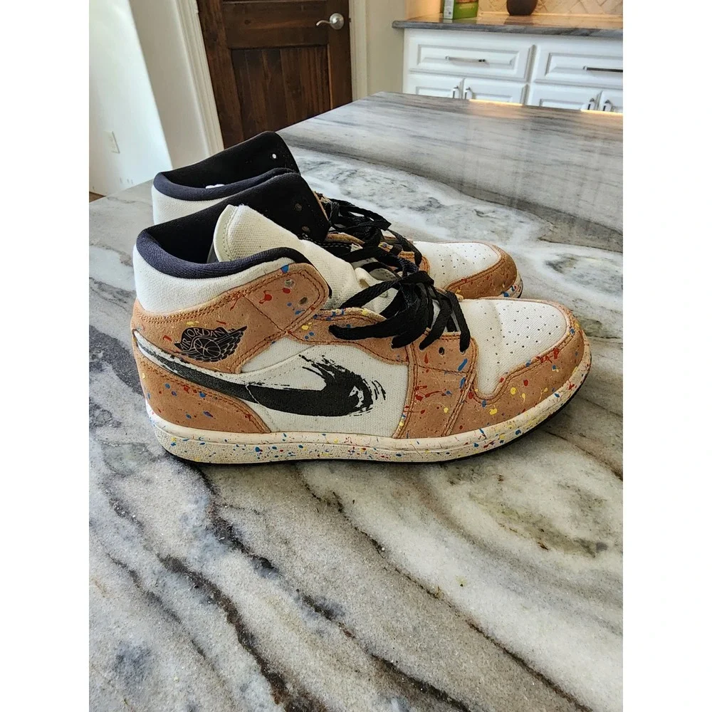 Jordan 1 Mid SE Brushstroke Paint‎ Splatter Cider Black Mens 7 Womens 8.5